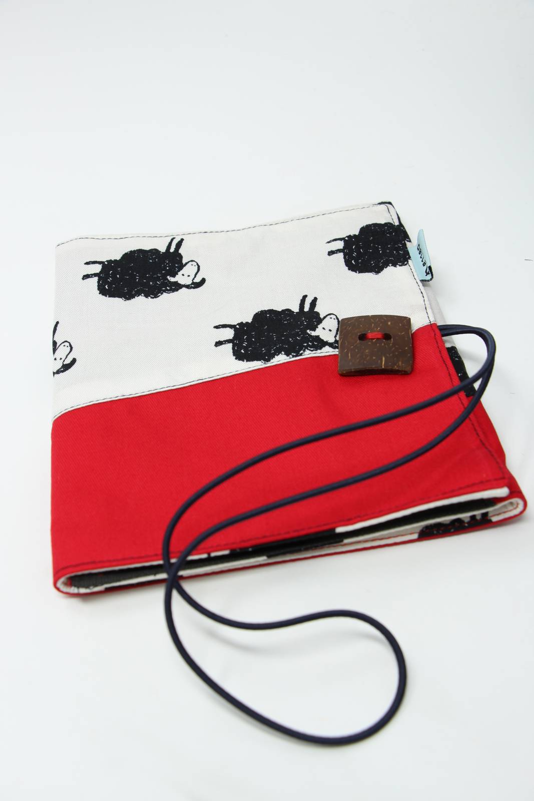 Della Q | Crochet Roll Case (168) in Sheep/Red
