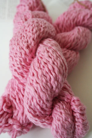Pakucho Flamme Yarn in Dolce Pink