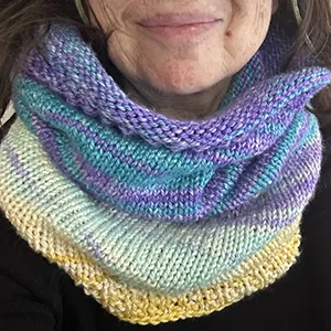 ARTYARNS Silky Twist Cowl/Hoodie Detail