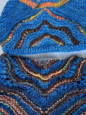 ARTYARNS Wavy Garden Cowl and Hat Detail