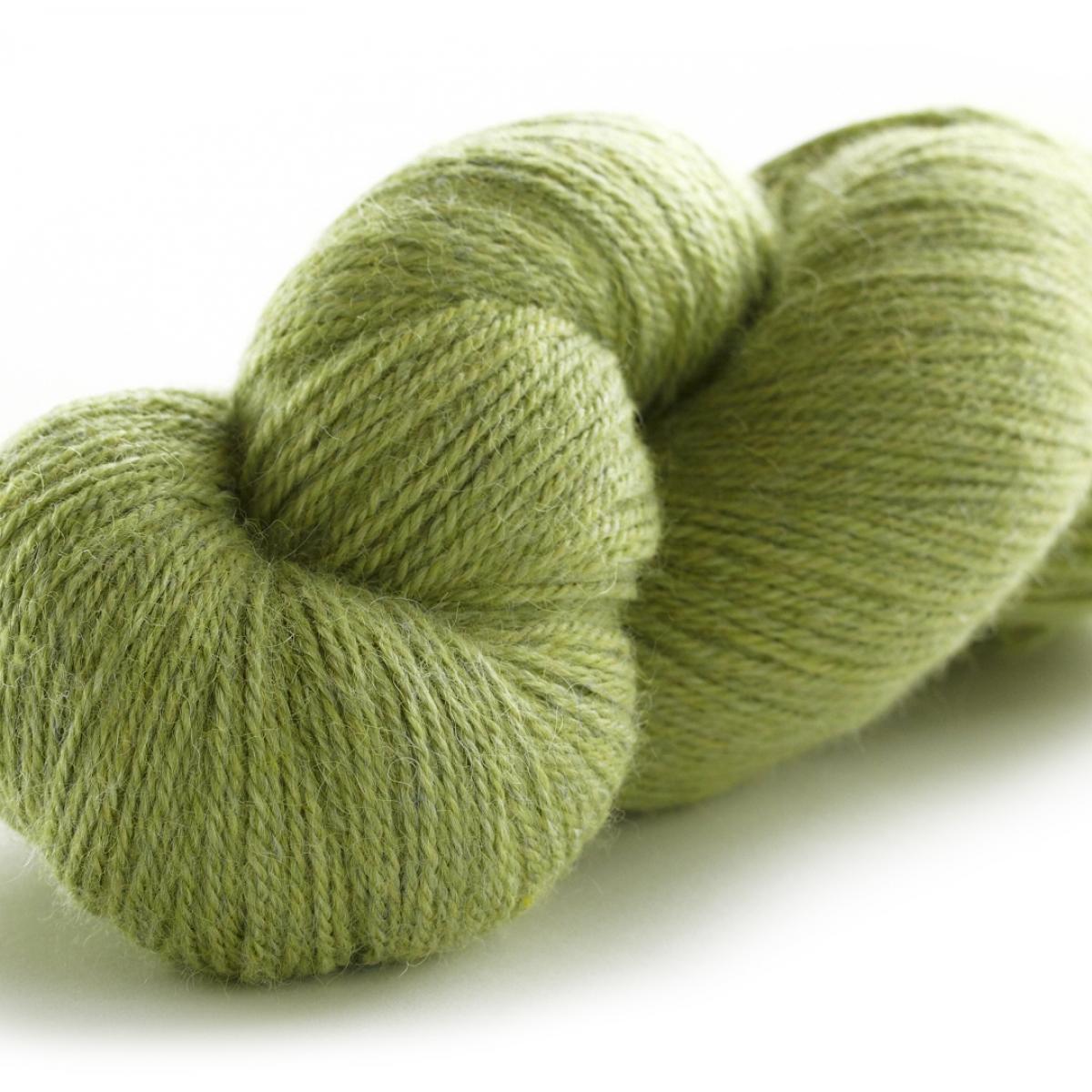 Galler Yarns W.O.W Full Skein in a Variety of Colors . 100% Merino